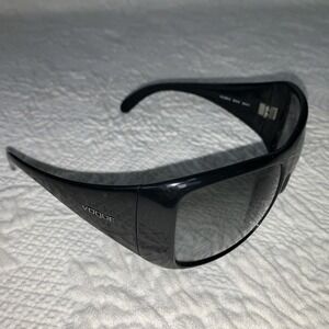 VOGUE VO 2399-S W44/11 BLACK SUNGLASSES AUTHENTIC FRAMES 63-16 Italy